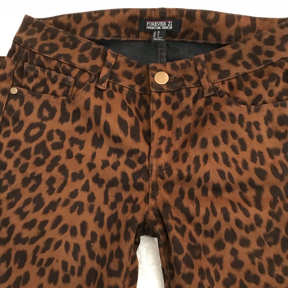 Forever 21 suede leopard jeans - Picture 3 of 3
